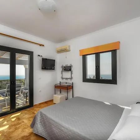 Alonaki Apartment