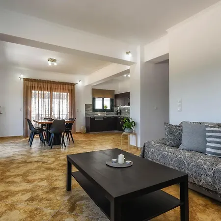 Alonaki Apartment Agios Leon