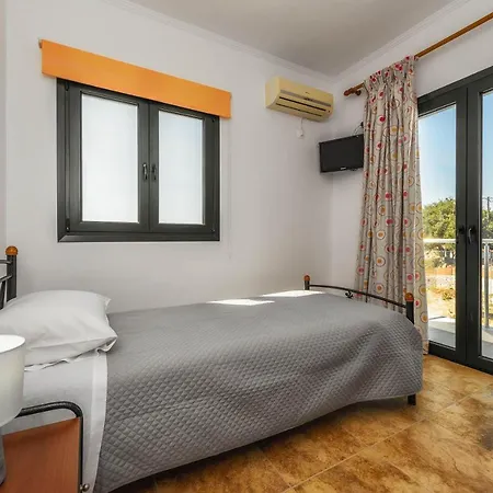 Apartment Alonaki Agios Leon