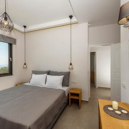 Apartment Alonaki Agios Leon