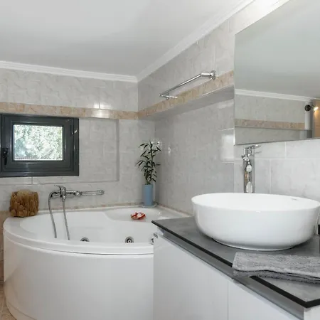 Apartment Alonaki Agios Leon