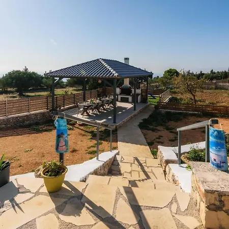 Apartment Alonaki Agios Leon