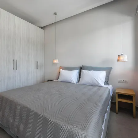 Apartment Alonaki *