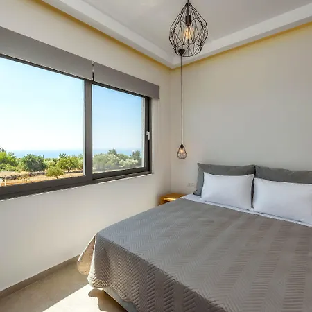 Alonaki Apartment