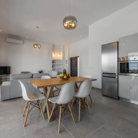 Apartment Alonaki Agios Leon